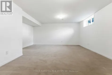326 Applecross Crescent Ottawa ON K2K 0C4
