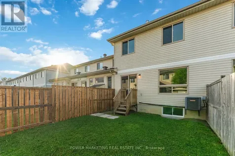 326 Applecross Crescent Ottawa ON K2K 0C4