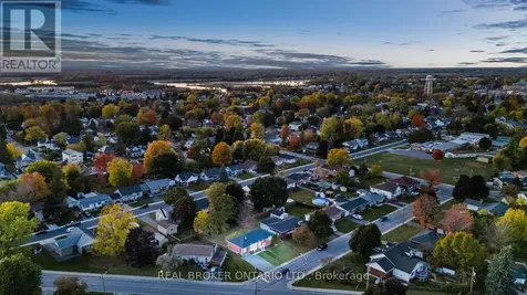 12 Florence Street Smiths Falls ON K7A 4A3