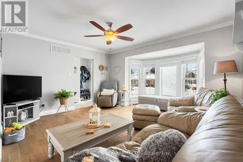 12 Florence Street Smiths Falls ON K7A 4A3