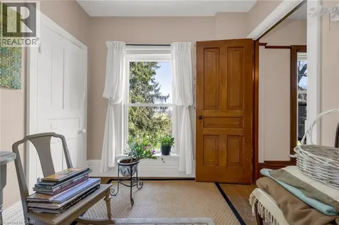 420 Ridge Stoney Creek ON L8J 2Y5