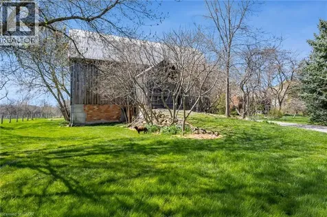 420 Ridge Stoney Creek ON L8J 2Y5