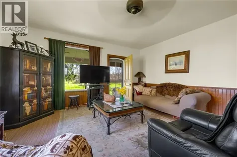 420 Ridge Stoney Creek ON L8J 2Y5