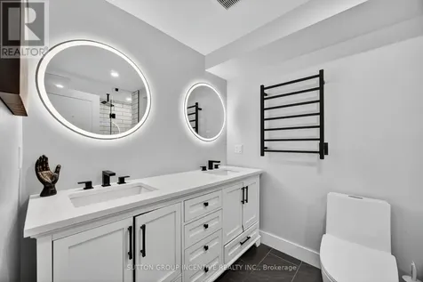 211 Moon Point Drive Oro-medonte ON L3V 6H1