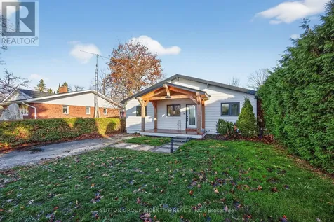 211 Moon Point Drive Oro-medonte ON L3V 6H1