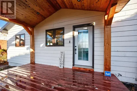 211 Moon Point Drive Oro-medonte ON L3V 6H1