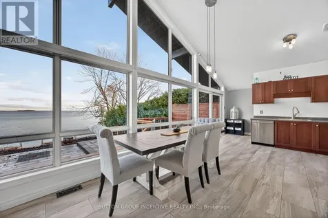 211 Moon Point Drive Oro-medonte ON L3V 6H1