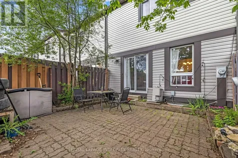 3565 Aladdin Lane Ottawa ON K1T 1E1
