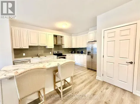 237 Anyolite Private Ottawa ON K2J 7J3
