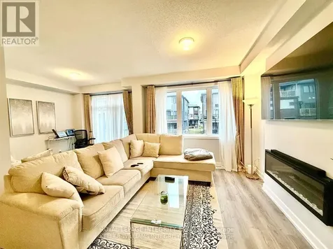 237 Anyolite Private Ottawa ON K2J 7J3