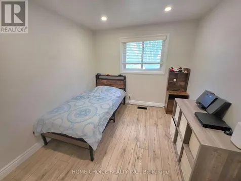 130 Champlain Crescent Kitchener ON N2B 2Y6