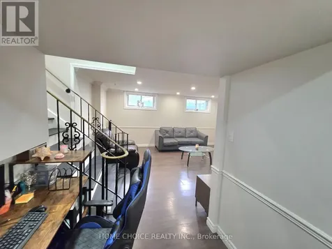 130 Champlain Crescent Kitchener ON N2B 2Y6