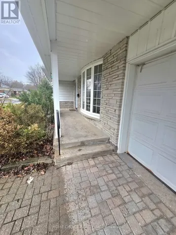 130 Champlain Crescent Kitchener ON N2B 2Y6