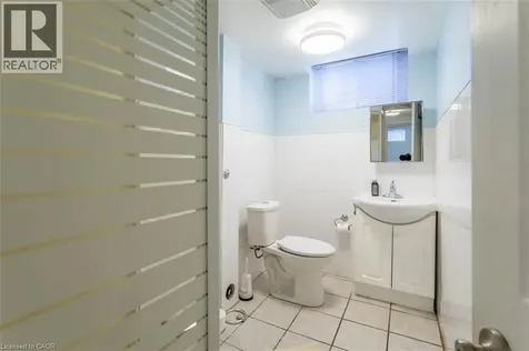17 Thorndale Street North Hamilton ON L8S 3K5