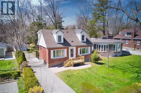 17 Thorndale Street North Hamilton ON L8S 3K5