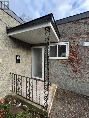 17 Loyer Street Ottawa ON K1L 5V9