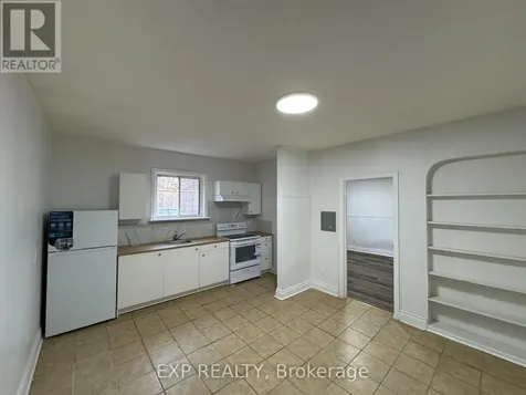 17 Loyer Street Ottawa ON K1L 5V9