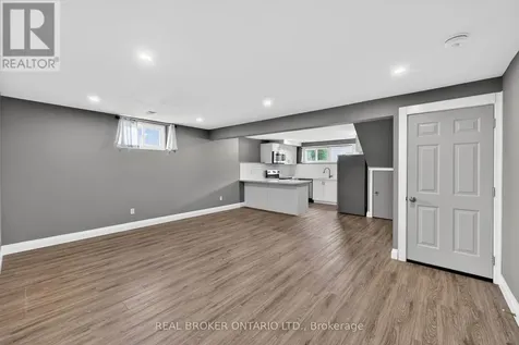 35 Courtney Crescent Orillia ON L3V 7Y3