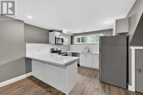 35 Courtney Crescent Orillia ON L3V 7Y3