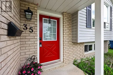 35 Courtney Crescent Orillia ON L3V 7Y3