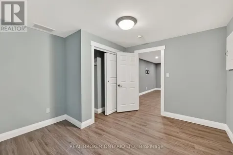 35 Courtney Crescent Orillia ON L3V 7Y3