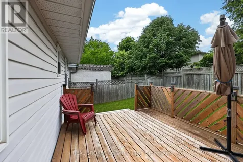35 Courtney Crescent Orillia ON L3V 7Y3