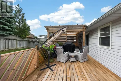 35 Courtney Crescent Orillia ON L3V 7Y3