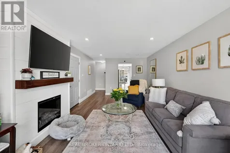 35 Courtney Crescent Orillia ON L3V 7Y3