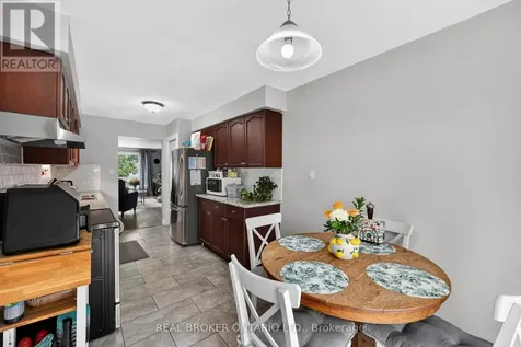 35 Courtney Crescent Orillia ON L3V 7Y3