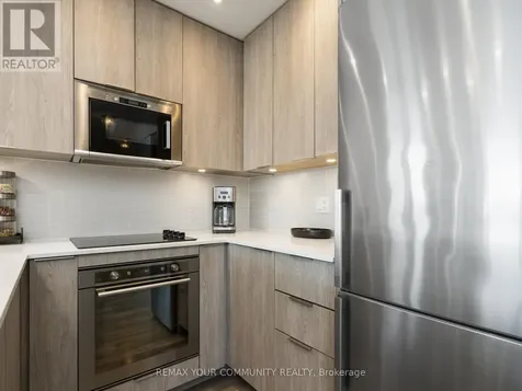 99 Eagle Rock Way Vaughan ON L6A 5A7