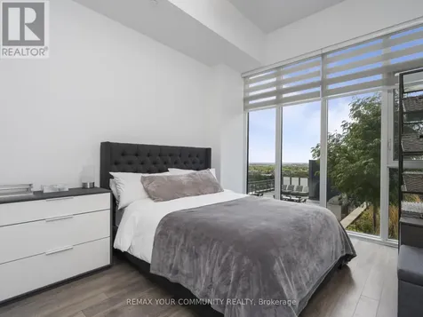 99 Eagle Rock Way Vaughan ON L6A 5A7
