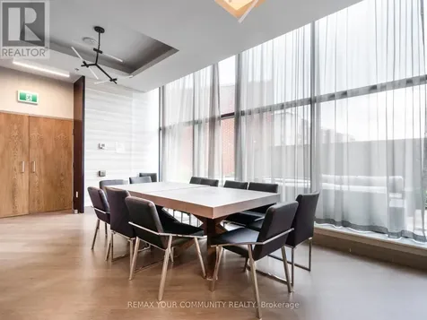 99 Eagle Rock Way Vaughan ON L6A 5A7