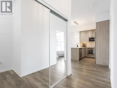 99 Eagle Rock Way Vaughan ON L6A 5A7
