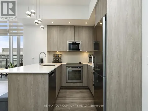 99 Eagle Rock Way Vaughan ON L6A 5A7