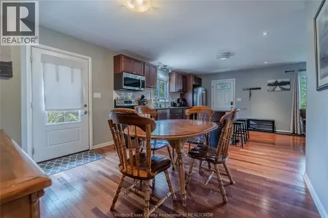 2522 Armstrong Avenue Windsor ON N8T 2E8