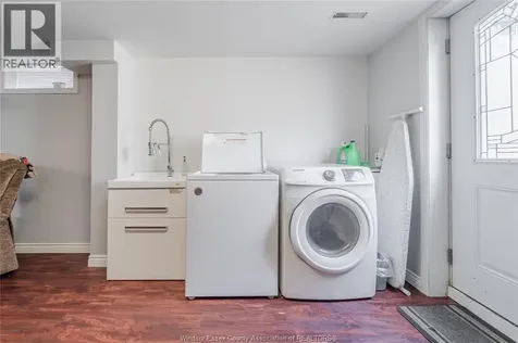 2522 Armstrong Avenue Windsor ON N8T 2E8