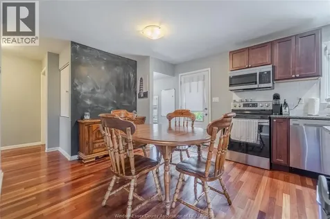 2522 Armstrong Avenue Windsor ON N8T 2E8