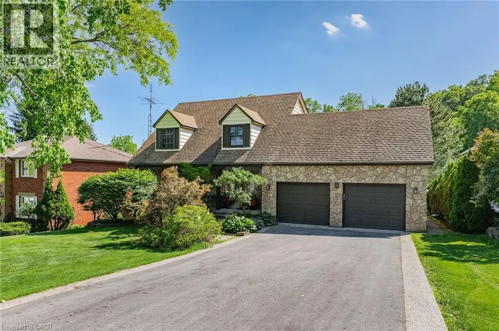 5 Mays Crescent Waterdown ON L8B 0G4