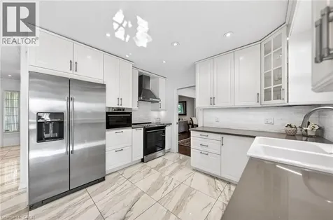 5 Mays Crescent Waterdown ON L8B 0G4