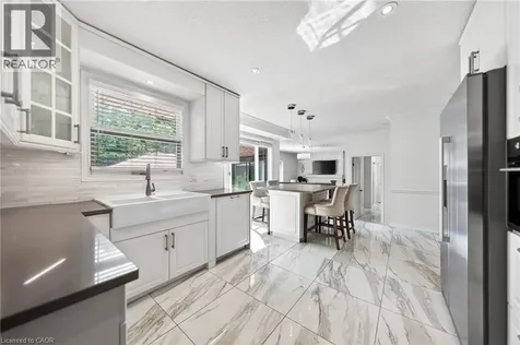 5 Mays Crescent Waterdown ON L8B 0G4