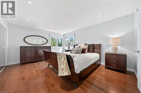 5 Mays Crescent Waterdown ON L8B 0G4