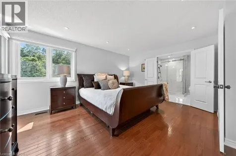 5 Mays Crescent Waterdown ON L8B 0G4