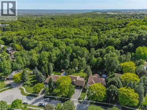 5 Mays Crescent Waterdown ON L8B 0G4
