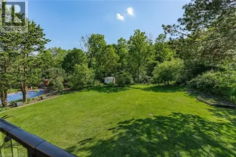 5 Mays Crescent Waterdown ON L8B 0G4