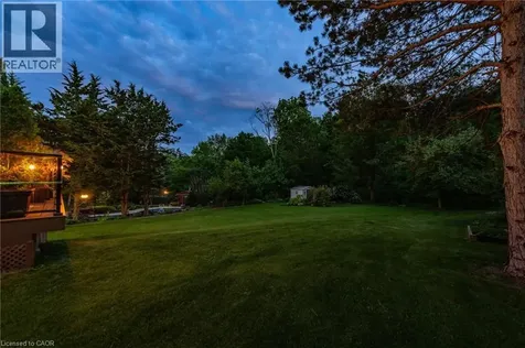5 Mays Crescent Waterdown ON L8B 0G4
