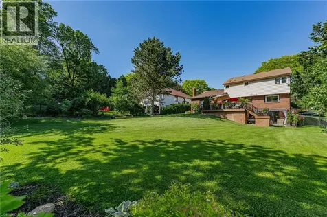 5 Mays Crescent Waterdown ON L8B 0G4
