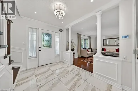 5 Mays Crescent Waterdown ON L8B 0G4