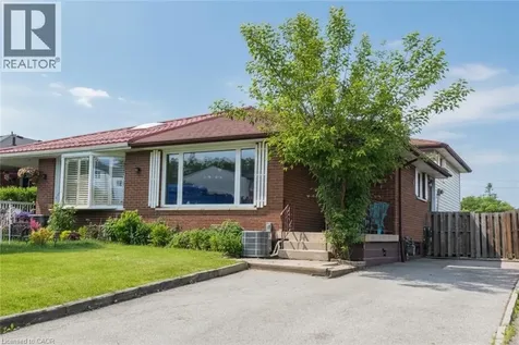 68 Tindale Court Hamilton ON L8K 6C7