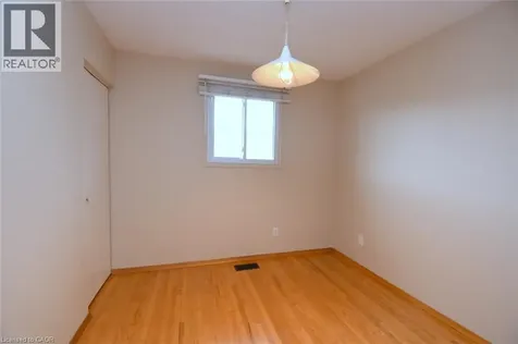 68 Tindale Court Hamilton ON L8K 6C7