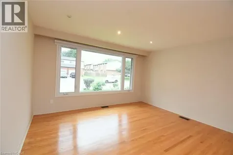 68 Tindale Court Hamilton ON L8K 6C7